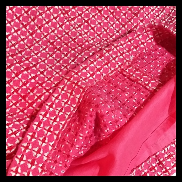 Woven Patterned Mini Skirt. Cute & Flirty! - Picture 8 of 8